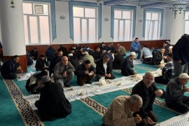 Sabah Namazı buluşmalarının ikincisi ESATPAŞA HACILAR CAMİİ ’nde gerçekleşti