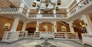 Nevmekan Kuzguncuk açıldı