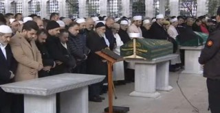 Ahmet Vanlıoğlu hoca ebediyete uğurlanıyor