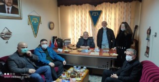 Tekirdağ, Saray Belediye Başkanı Özgen Erkiş, Kırım Derneği Çatalca Şubesine ziyarette bulundu.